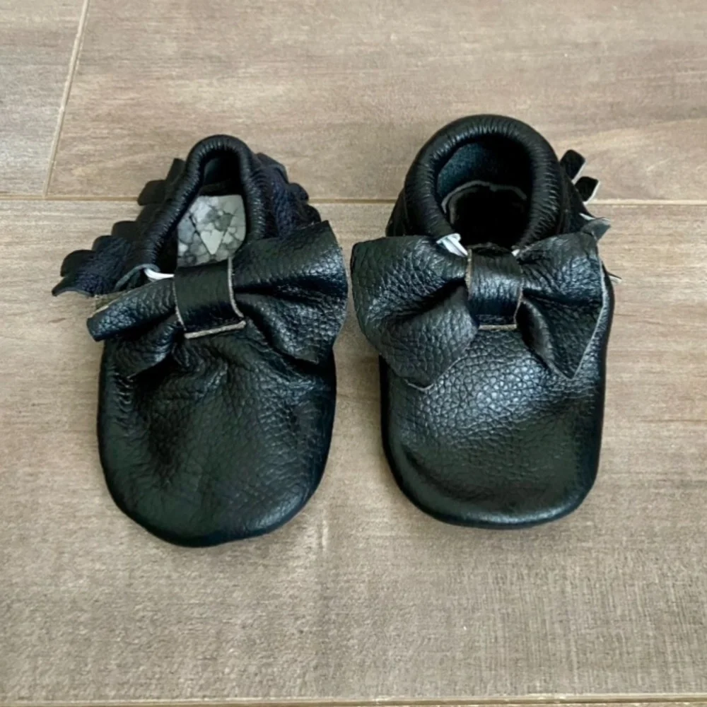 Leather Baby Moccasins with Tassels Crib Toddler Shoes in Black